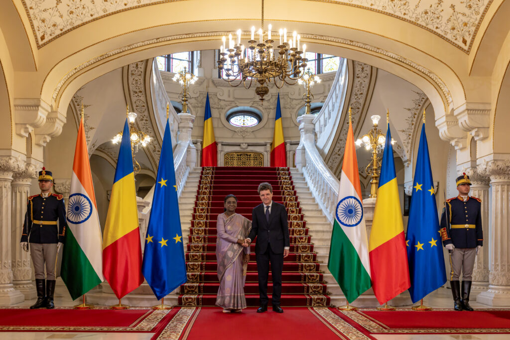 Nicușor Dan și preşedinta Indiei, Droupadi Murmu. Foto: Facebook - Jurnalul Olteniei – Știri din Craiova și Oltenia Nicușor Dan și preşedinta Indiei, Droupadi Murmu. Foto: Facebook