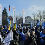 Protest la Ministerul Muncii: Se cere creșterea salariului minim. Foto: Facebook/Confederatia Nationala Sindicala "Cartel ALFA"