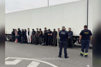 Descoperire la Calafat: 15 cetățeni străini, ascunși într-un TIR