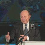 Traian Băsescu critică legea salarizării