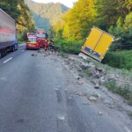 Accident pe DN 7, la Brezoi. Trafic blocat