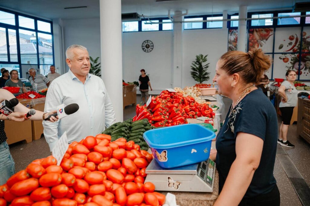 Investiție pentru o piață mai modernă și produse locale