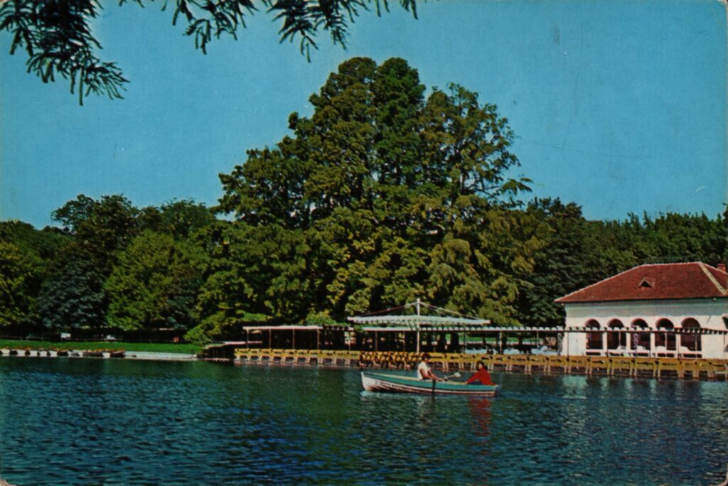 Craiova de altădată: Plimbare prin Parcul Poporului, în 1967: Foto: Muzeul Olteniei