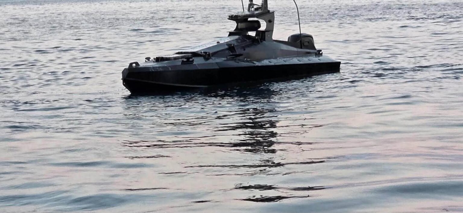 Incident la Neptun Deep: Dronă marină, distrusă de un F-16. Foto: Facebook/ Radu Miruţă - Jurnalul Olteniei – Știri din Craiova și Oltenia Incident la Neptun Deep: Dronă marină, distrusă de un F-16. Foto: Facebook/ Radu Miruţă