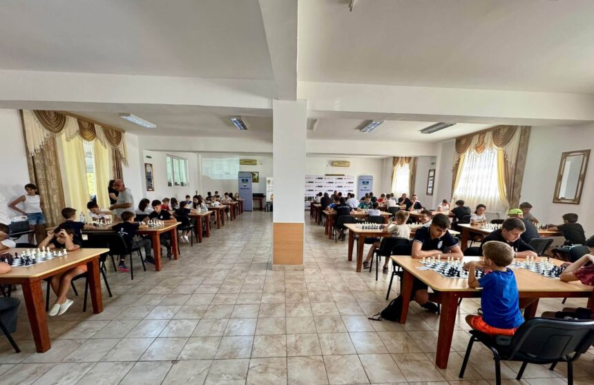 Cupa Comunei Malovăț la șah: aproape 100 de participanți. Foto: Facebook/ Consiliul Judetean Mehedinti