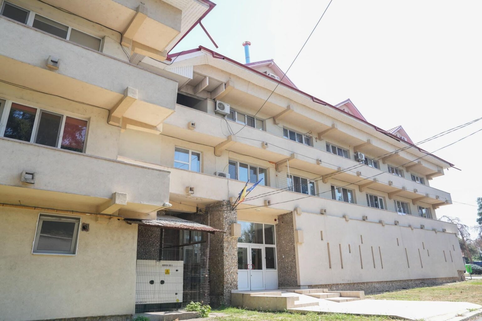 136 de panouri fotovoltaice pentru un spital din Craiova