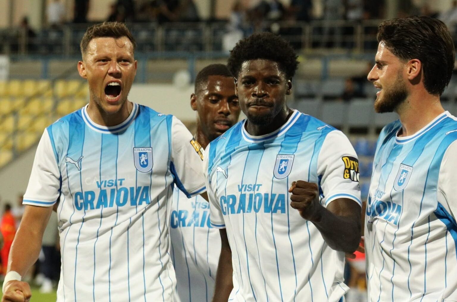 Cei mai buni jucători ai etapei în Superliga României Cu cine se laudă Universitatea Craiova - Jurnalul Olteniei – Știri din Craiova și Oltenia Cei mai buni jucători ai etapei în Superliga României. Cu cine se laudă Universitatea Craiova