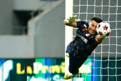 Portarul de la FC Argeș vedetă în fața Universității Craiova