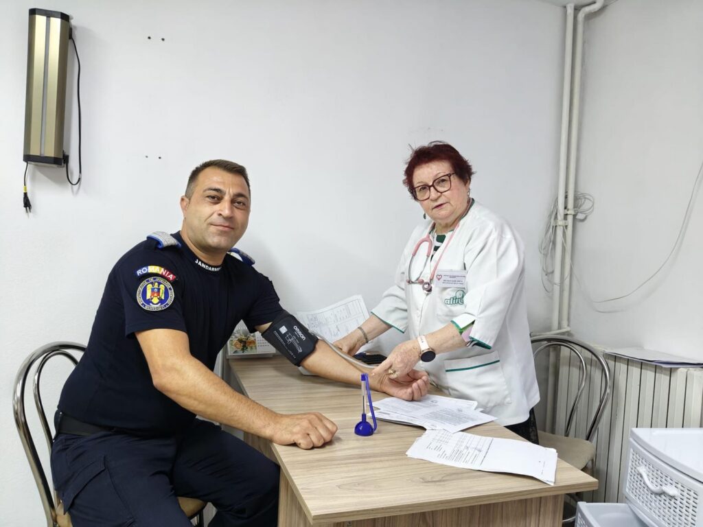 Jandarmii din Mehedinți donează sânge pentru pacienți
