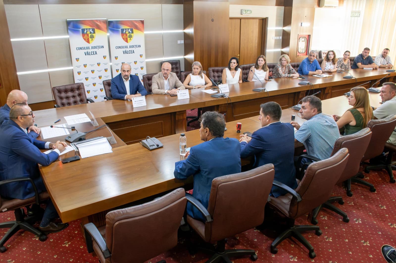 Vâlcea atrage peste 32 de milioane de euro - Jurnalul Olteniei – Știri din Craiova și Oltenia Vâlcea atrage peste 32 de milioane de euro