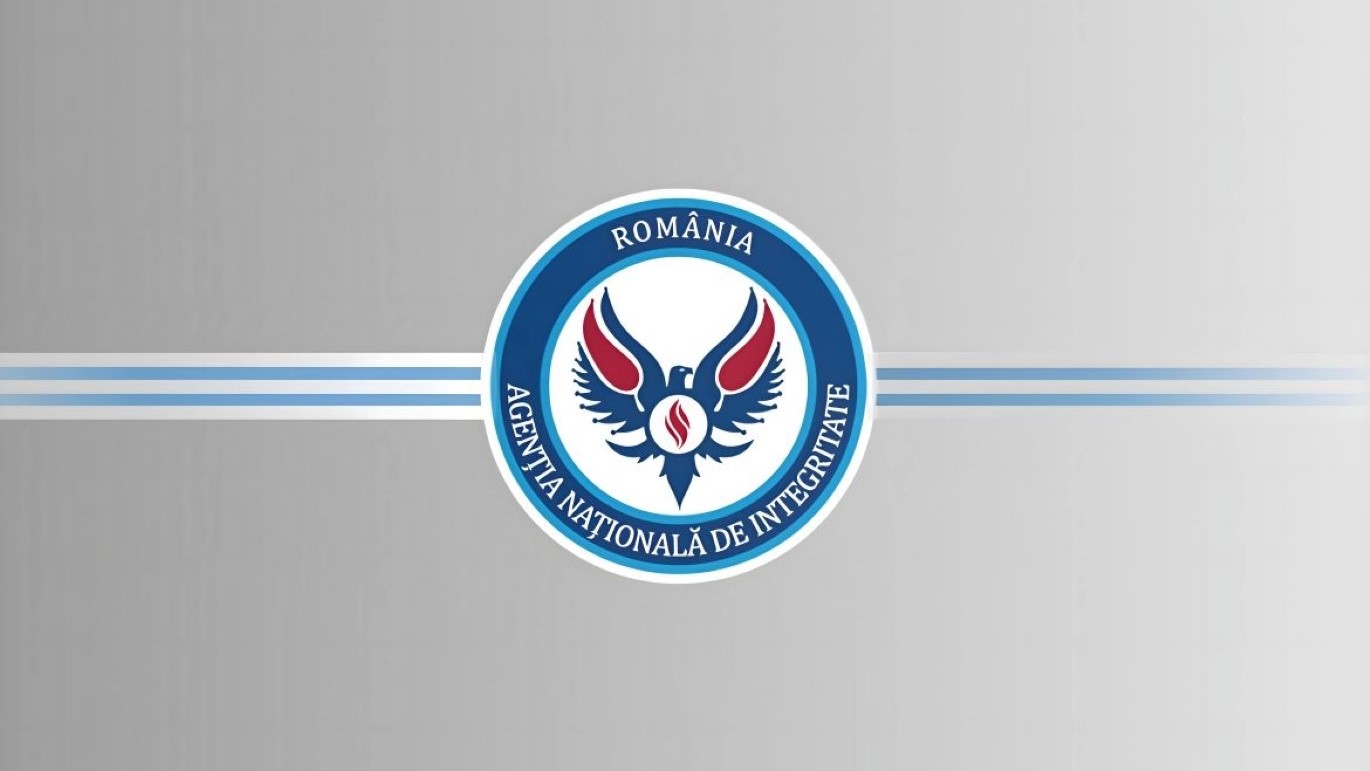Round logo of Romania's National Integrity Agency on a gray gradient background with blue horizontal stripes behind it.