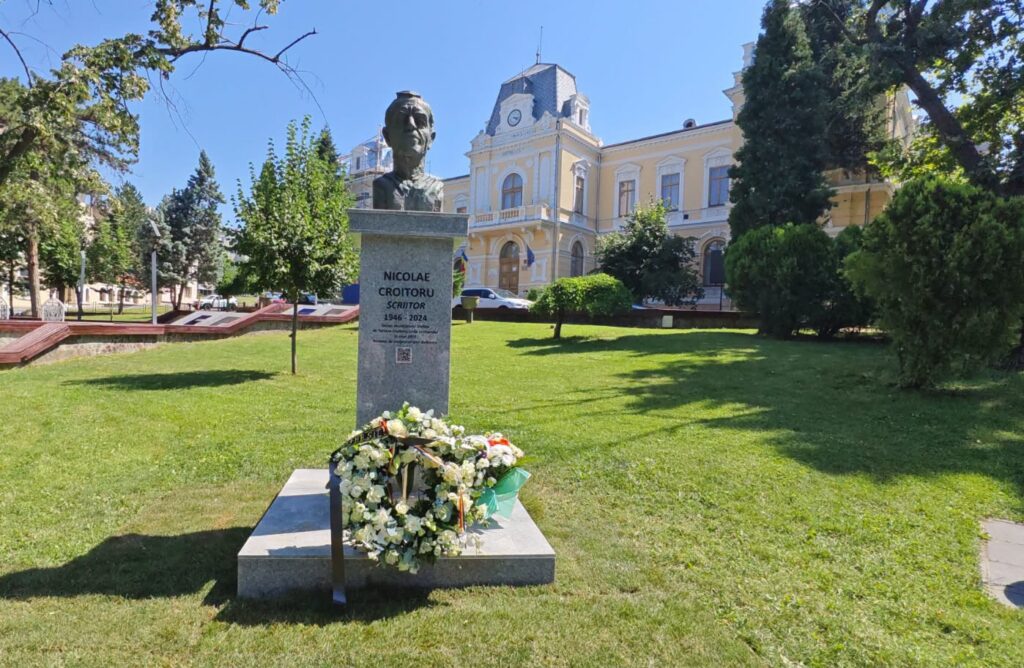 statuie n croitoru - Jurnalul Olteniei – Știri din Craiova și Oltenia sursa: Facebook / Iubim Slatina