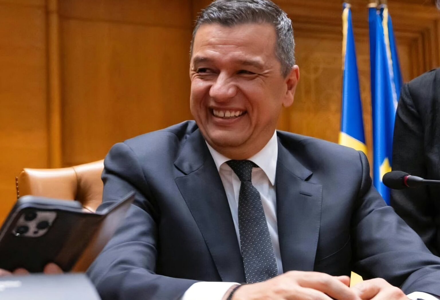 Pîslaru: Pariul pe Sorin Grindeanu e o cacealma