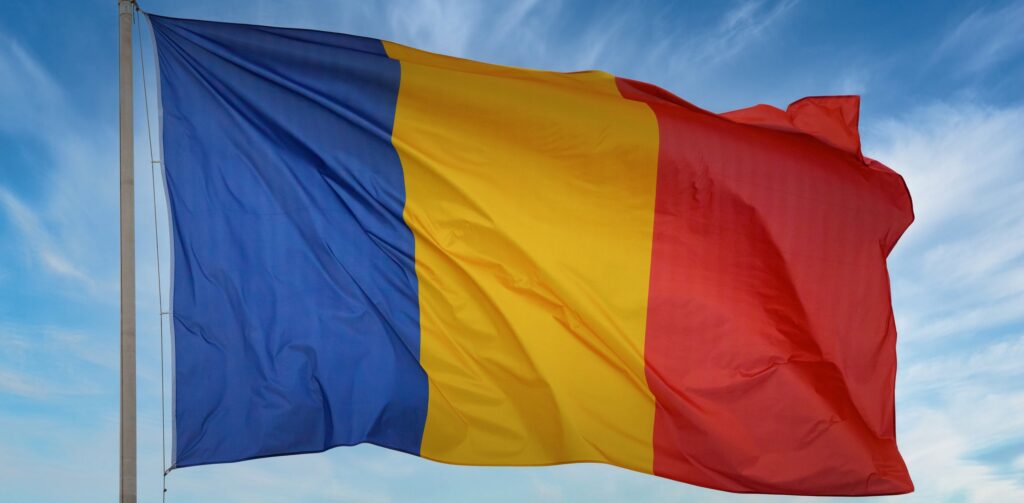 Proiect AUR: amendă pentru oficialii care nu sărută drapelul - Jurnalul Olteniei – Știri din Craiova și Oltenia Proiect AUR: amendă pentru oficialii care nu sărută drapelul
