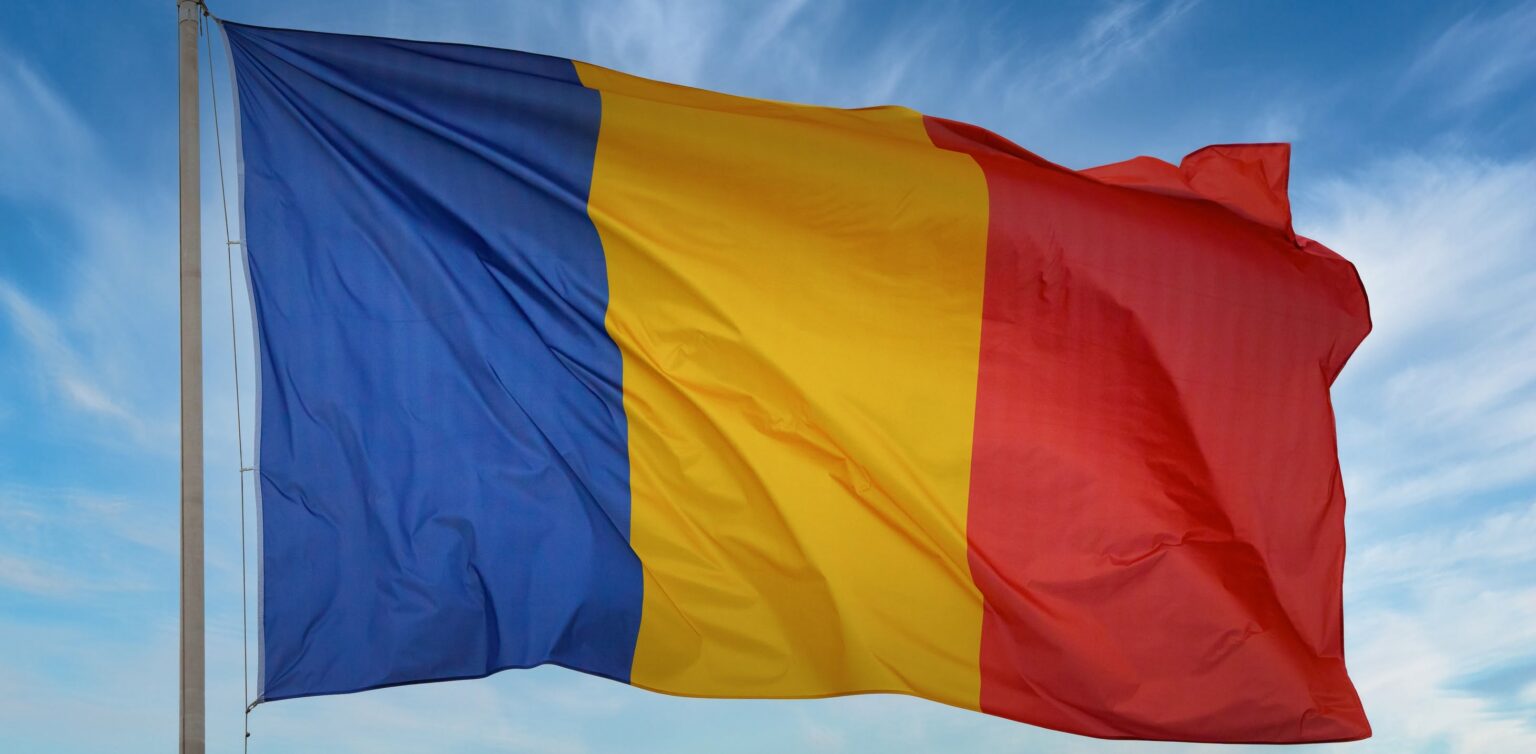 Proiect AUR: amendă pentru oficialii care nu sărută drapelul - Jurnalul Olteniei – Știri din Craiova și Oltenia Proiect AUR: amendă pentru oficialii care nu sărută drapelul