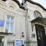 Picturi vechi de 100 de ani, descoperite la Școala „Cornetti”