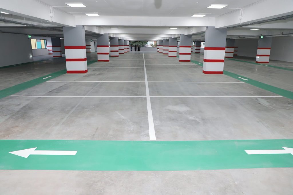 Râmnicu Vâlcea are o nouă parcare etajată