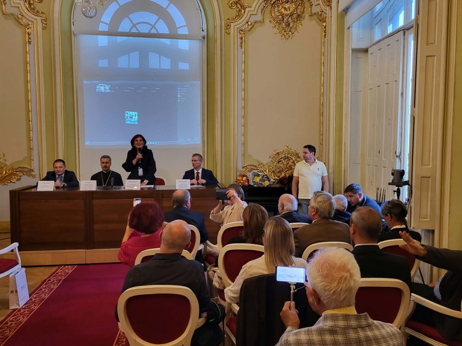 Eveniment internațional la Craiova. Cercetători din 9 țări se reunesc la Congresul de Istorie a Presei