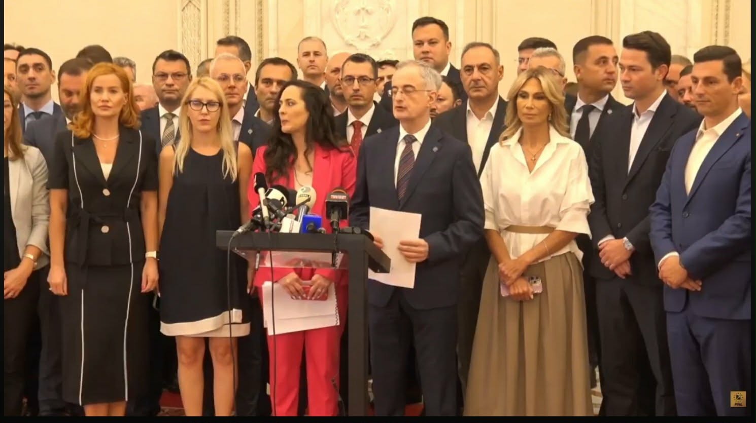 Boicot în Parlament: PNL și USR protestează dur. Foto: Captură video - Jurnalul Olteniei – Știri din Craiova și Oltenia Boicot în Parlament: PNL și USR protestează dur. Foto: Captură video