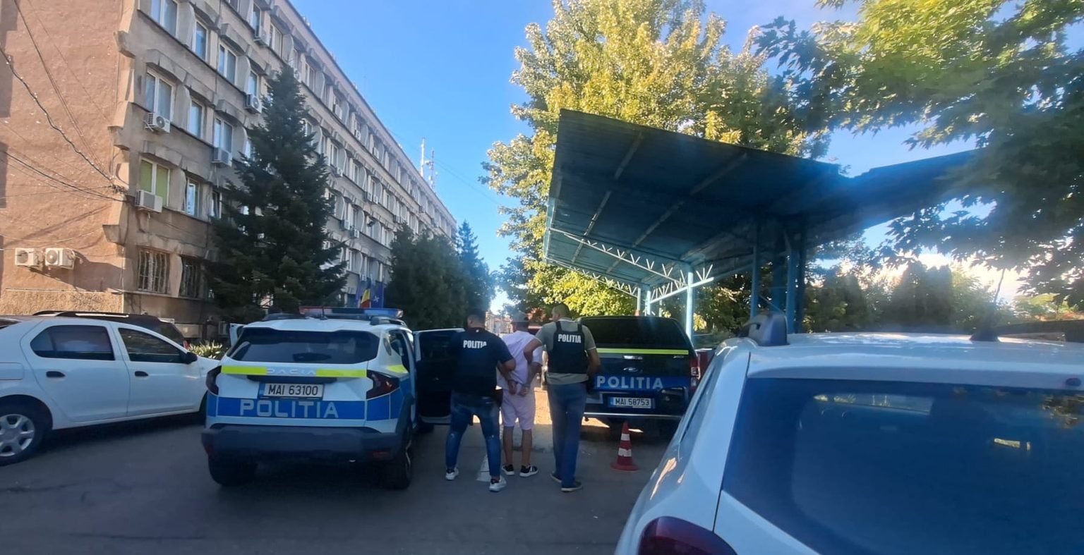 Furt pe Dunăre: Tânăr reținut după ce a furat un motor