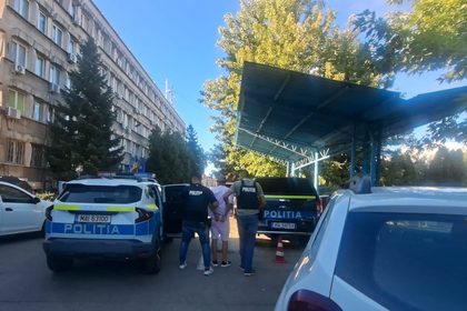 Furt pe Dunăre: Tânăr reținut după ce a furat un motor