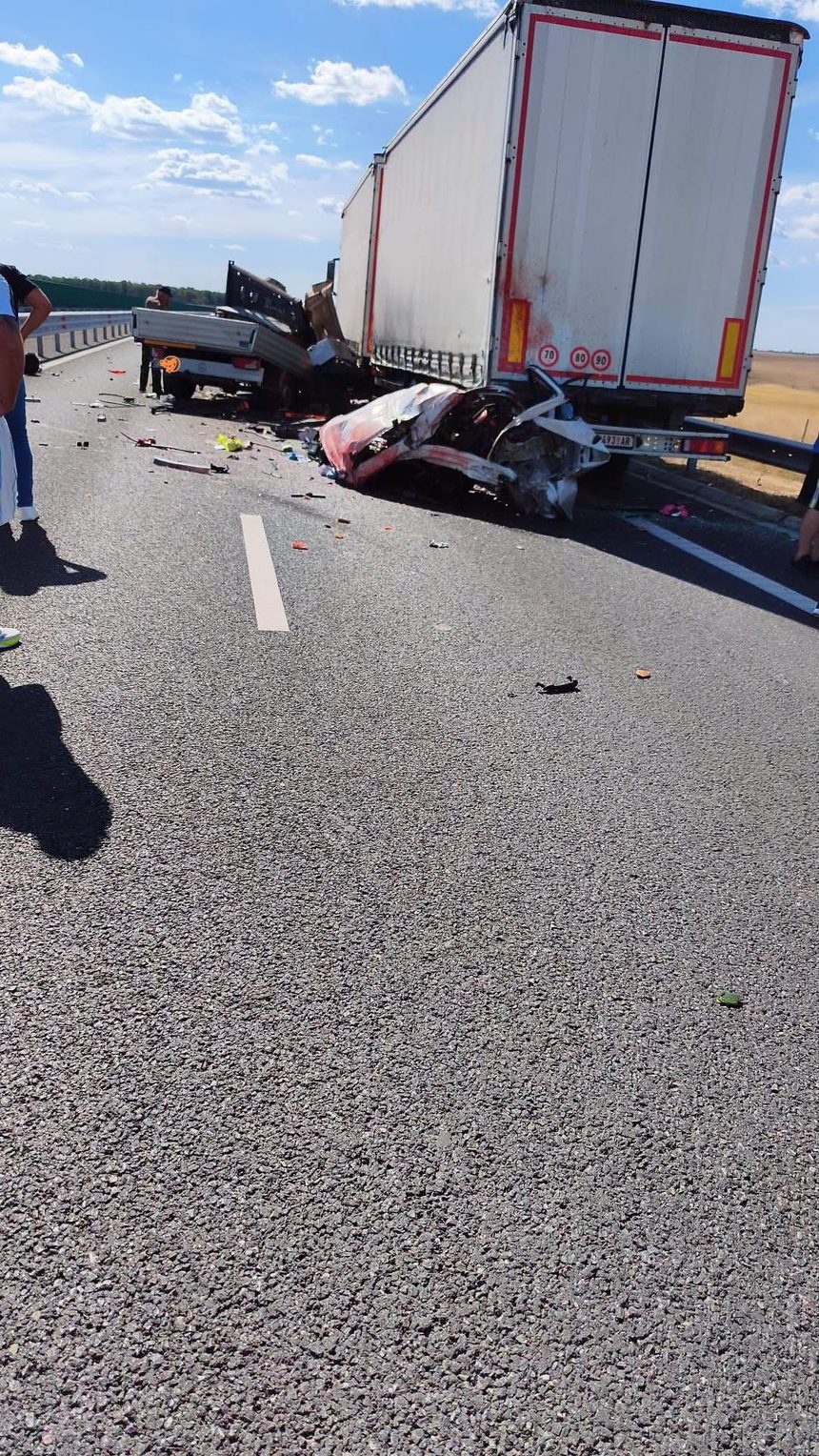 Trafic blocat pe DEx12 Craiova-Pitești: Accident grav