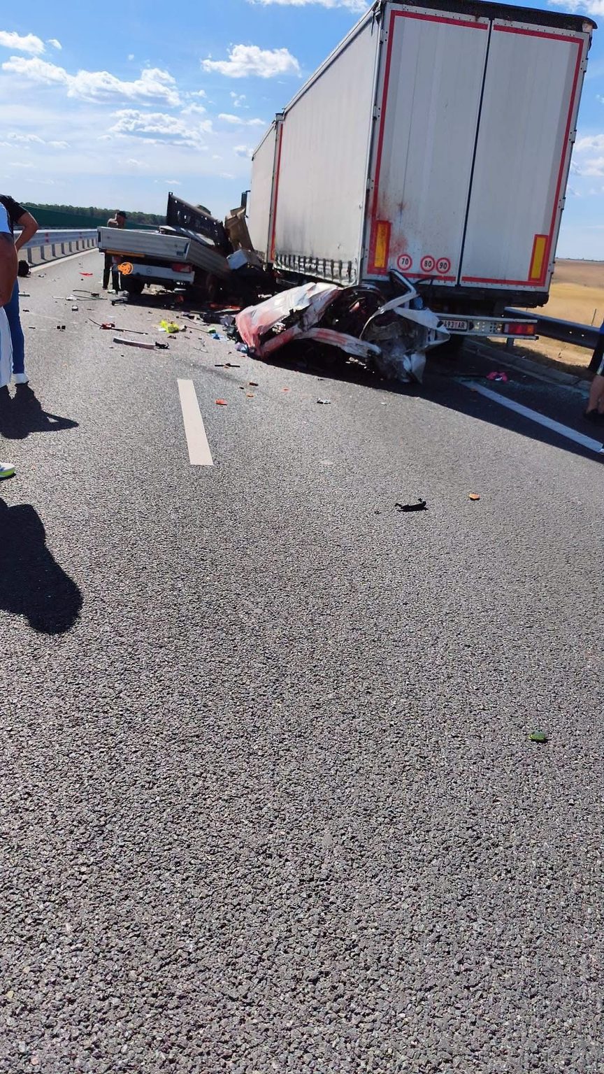 Trafic blocat pe DEx12 Craiova-Pitești: Accident grav