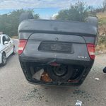 Accident la ieșirea din Vânju Mare: mașină răsturnată