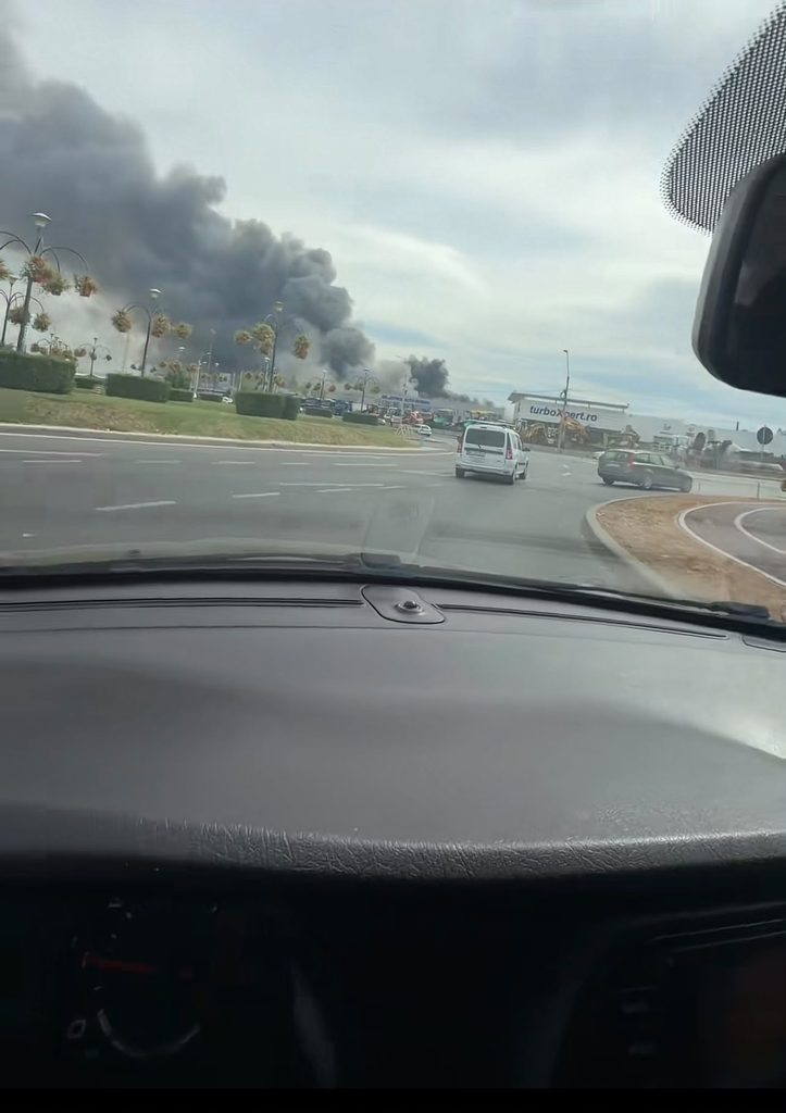 Incendiu la o fabrică din Severin: Mesaj RO-ALERT