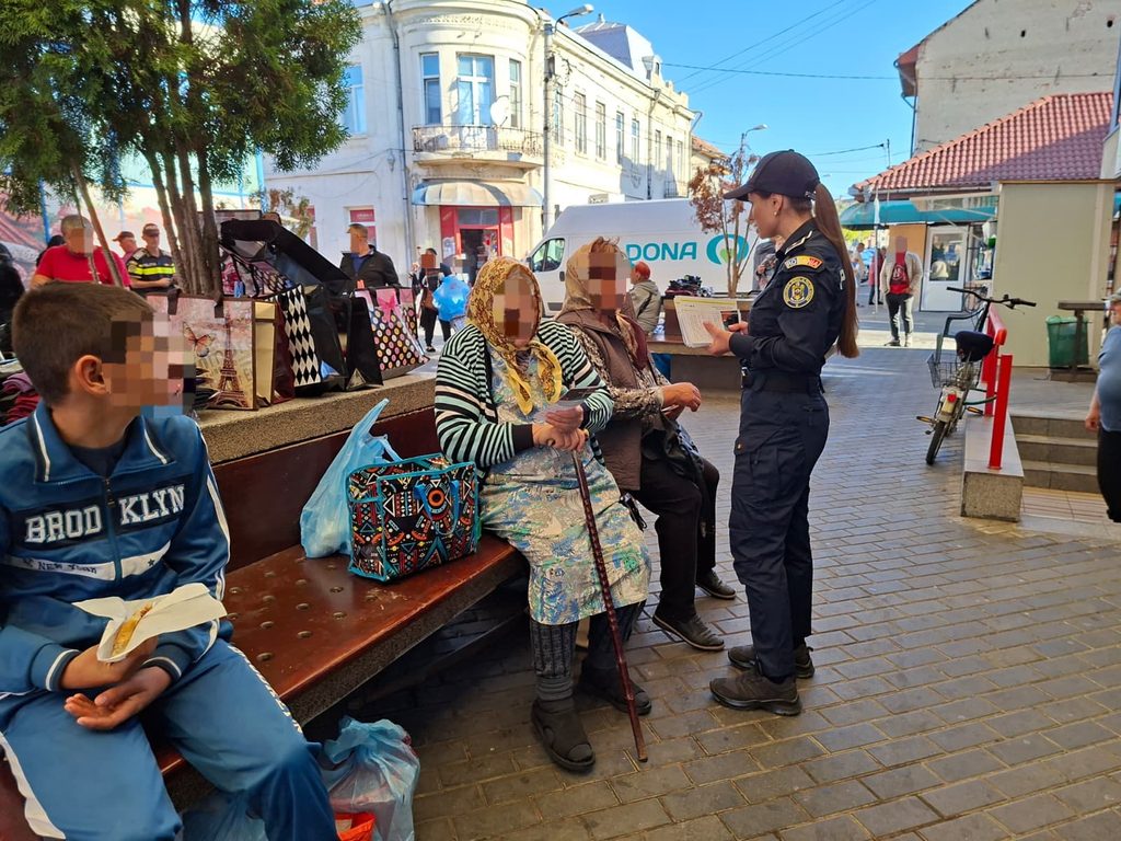 Seniorii din Mehedinți, sfătuiți cum să evite fraudele