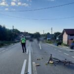 Accident între un autoturism și un biciclist, la Plopșoru