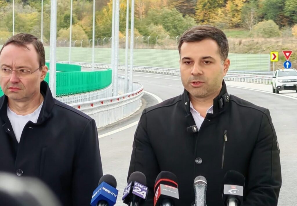 Ministrul Transporturilor, gafă pe șantier: Am vizitat tunelul „Momoa”. Foto: Facebook