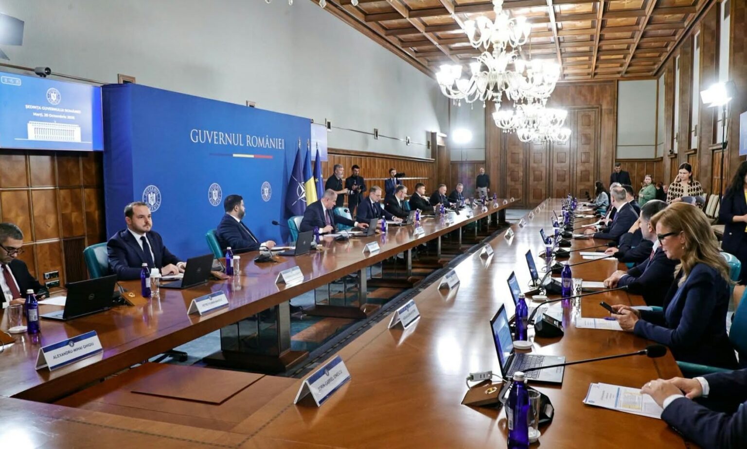 Luca Niculescu nu exclude noi taxe: „Vedem cum stăm”