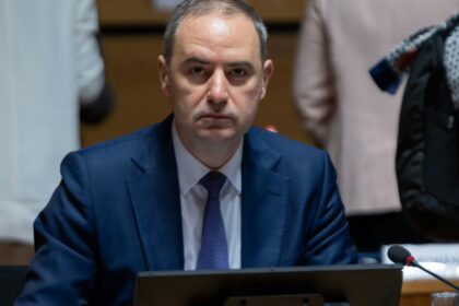 Alexandru Nazare: Deficitul bugetar a scăzut cu 1,5% din PIB