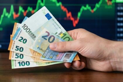 Euro atinge un nou record. Anunțul făcut de BNR