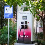 45 de stații pentru mașini electrice puse în funcțiune la Craiova Unde pot fi folosite