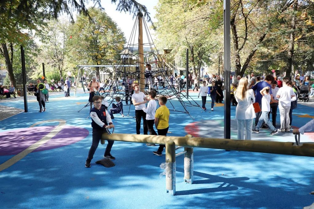 Râmnicu Vâlcea: Parcul Mircea cel Bătrân s-a redeschis