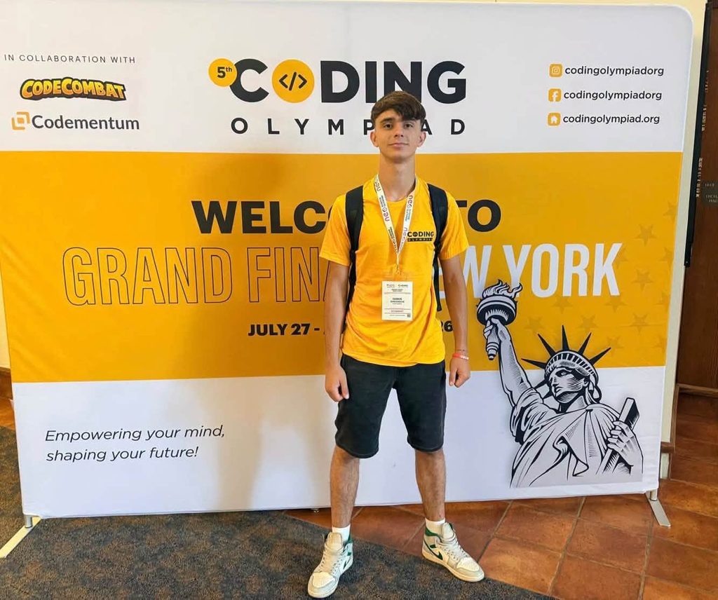 Elev din Craiova, patru medalii la olimpiade internaționale