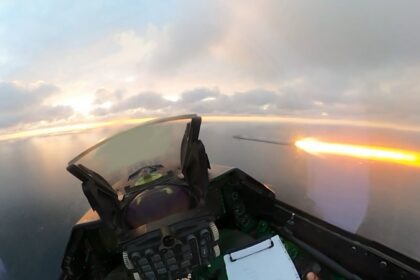MApN: Imagini cu avioanele care au doborât drone rusești. Foto: Facebook