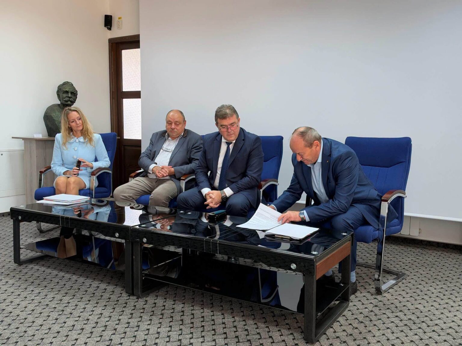 Nicolae Drăghiea rămâne la conducerea Muzeului Porților de Fier