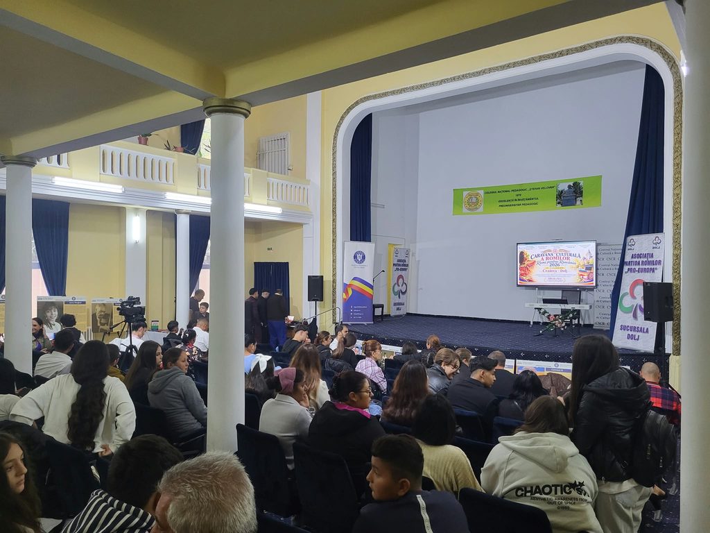 Caravana Culturală a Romilor la Craiova - Jurnalul Olteniei – Știri din Craiova și Oltenia Caravana Culturală a Romilor a ajuns la Craiova 100 de elevi au fost premiați pentru talent și performanțe școlare