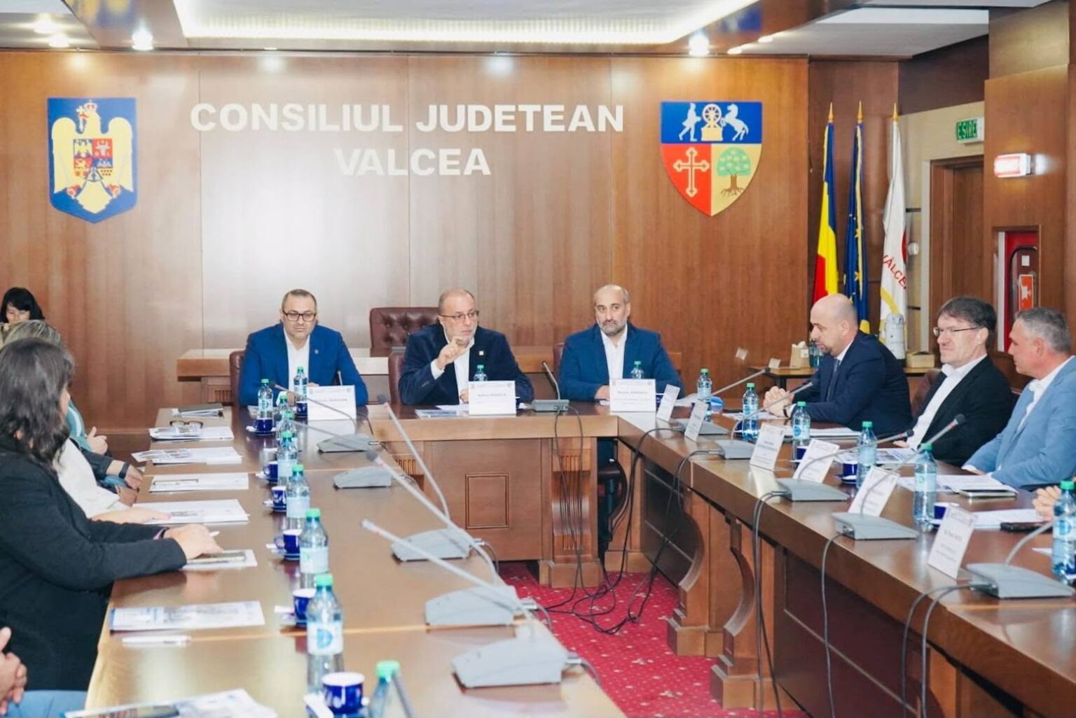 Ședințe de lucru la CJ Vâlcea Investiții de 12 milioane de euro pentru sănătatea vâlcenilor