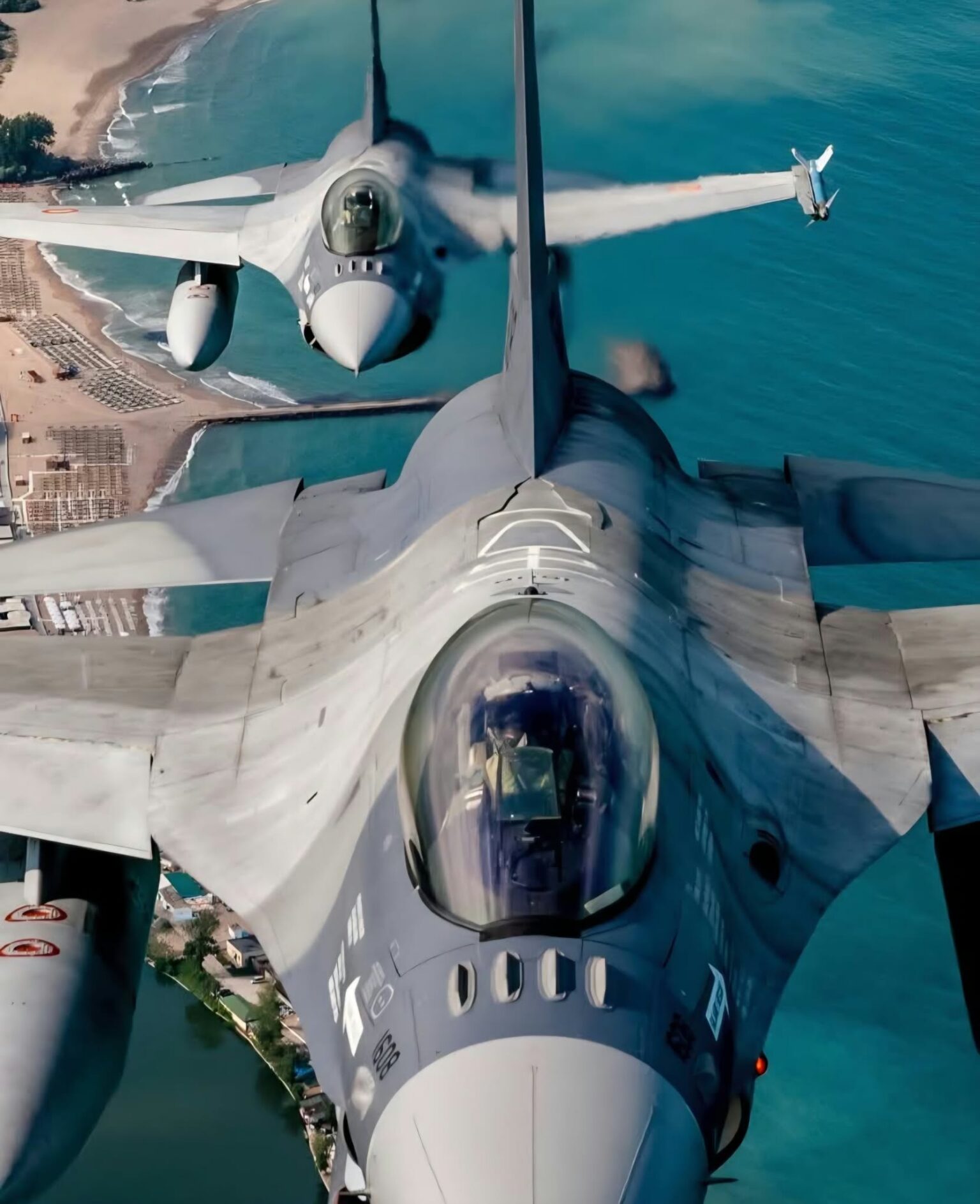 Două drone, doborâte de F-16 românești, deasupra Mării Negre. Foto: Facebook
