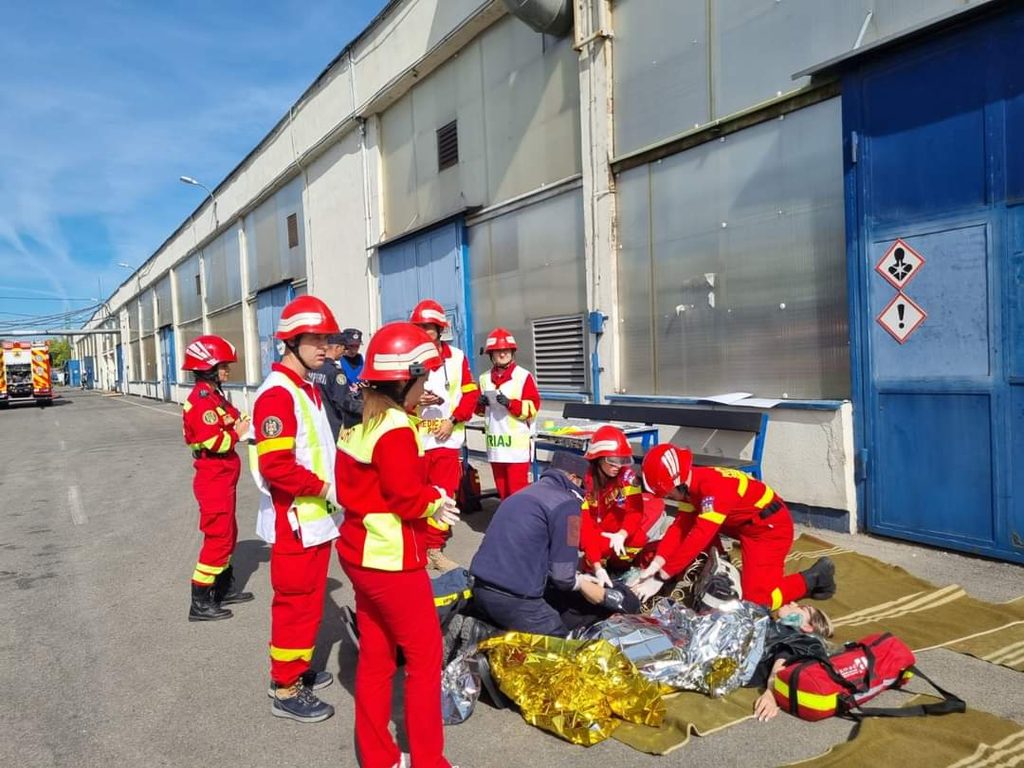 Povestea din spatele uniformei: Răzvan, voluntar SMURD: „Făcând din plăcere, nu simți oboseala”