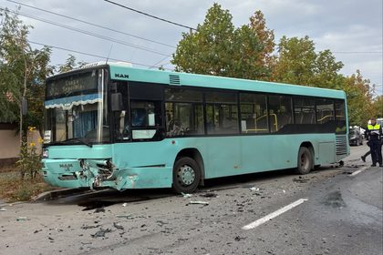 Craiova: Plan Roșu pe strada Brestei după un accident