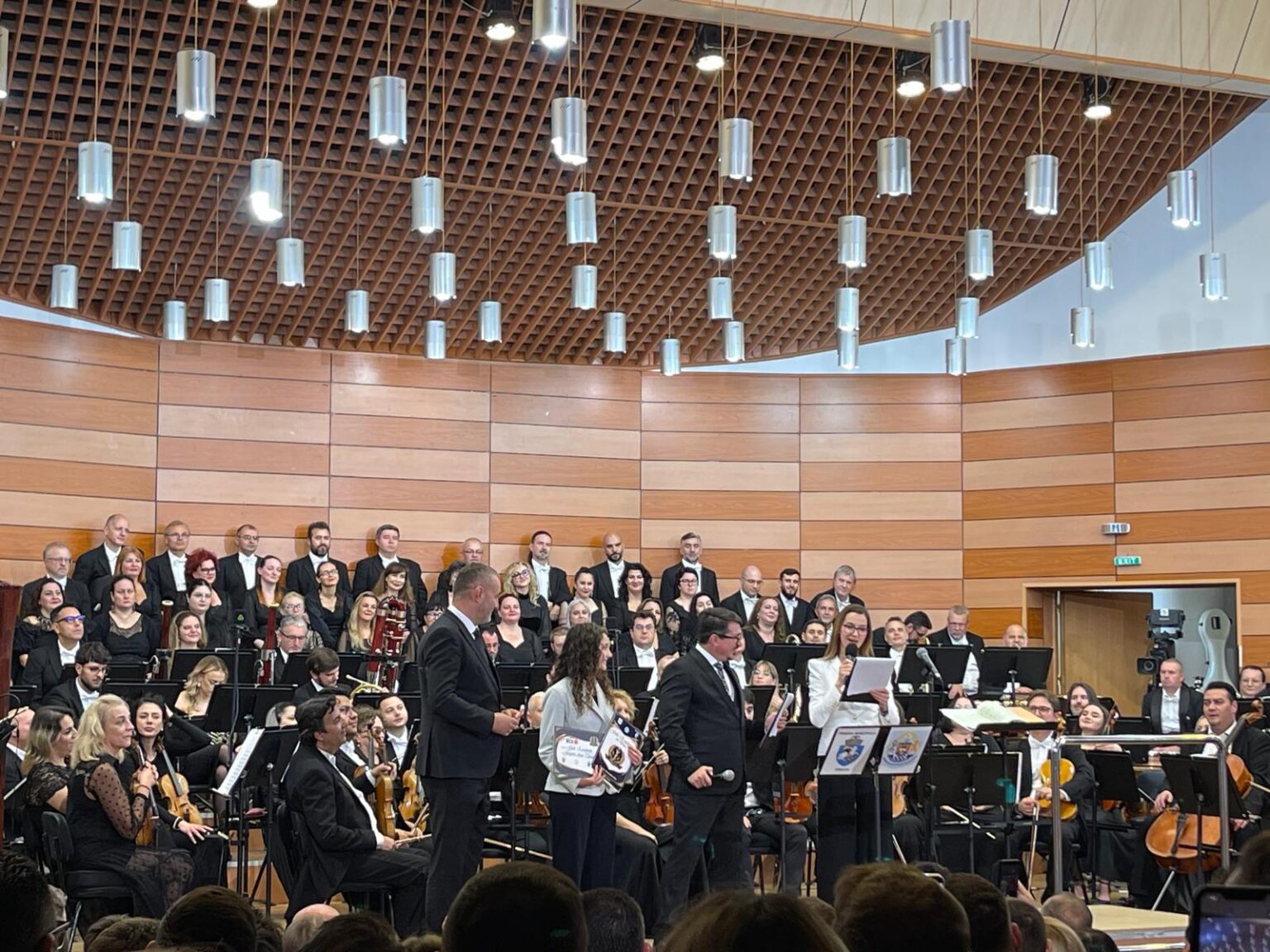Gala Excelenței din Oltenia a premiat elevii de top