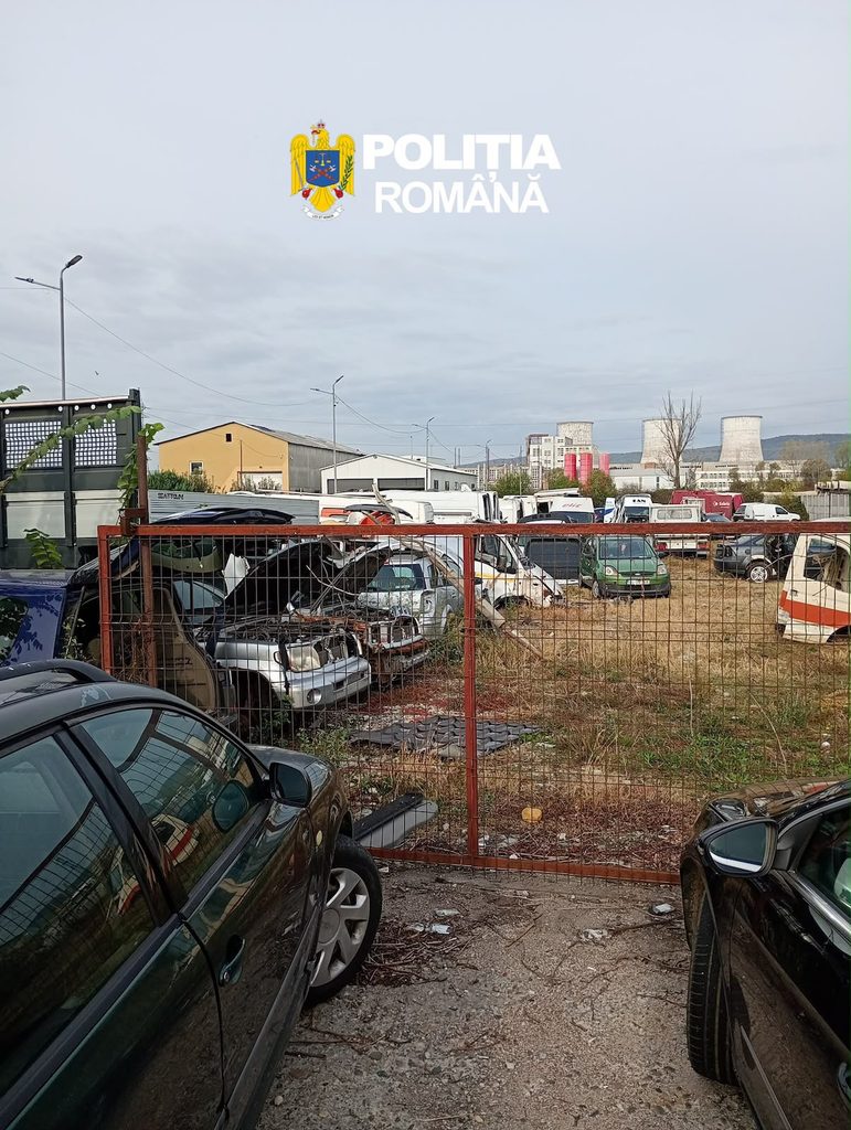 Tone de deșeuri ilegale, descoperite de polițiști - Jurnalul Olteniei – Știri din Craiova și Oltenia Tone de deșeuri ilegale, descoperite de polițiști