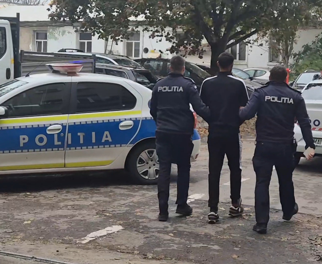 Tânăr din Bechet, arestat după ce a jefuit un bătrân
