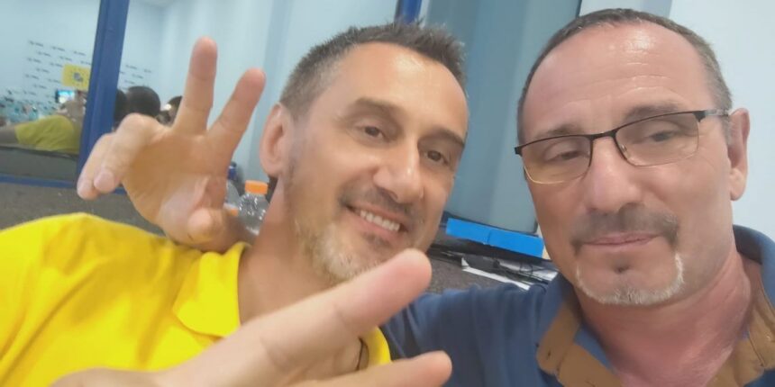 Consilierul local Valeriu Matei, alături de primarul Mario De Mezzo